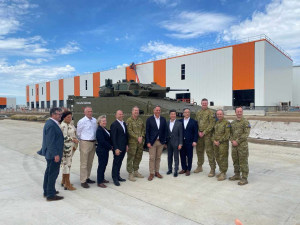 HDA signs Land 400 Phase 3 contract