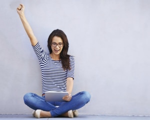 This retailer is giving staff $1000 for boosting sales