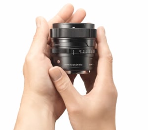 Sigma confirms three new prime lenses