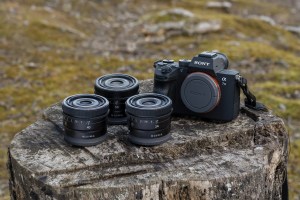 Sony announces $999 24mm, 40mm and 50mm full-frame prime lenses