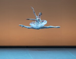Australian Dancer Kyra Martynov Advances in Moscow