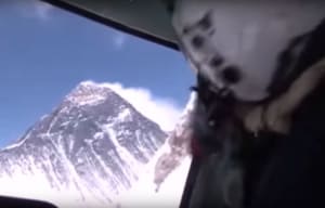 FRIDAY FLYING VIDEO: Everest Squirrel