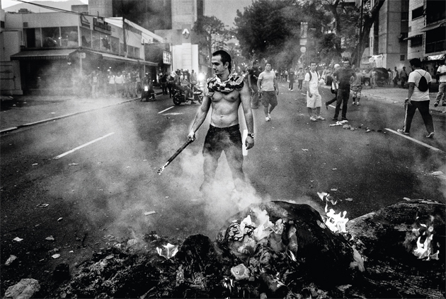 Alejandro Cegarra: The photographer is present