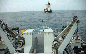 HMAS Broome averts maritime disaster