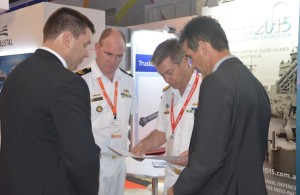 Chief of Navy visits Pacific 2015 stand at IMDEX