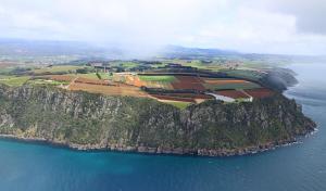 Island hopping in Bass Strait