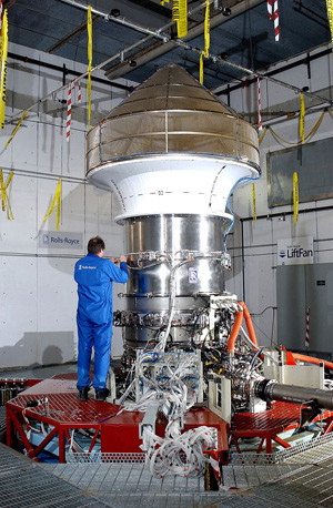 GE, Rolls-Royce fire up JSF engine competition