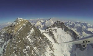 FRIDAY FLYING VIDEO: Everest Glider