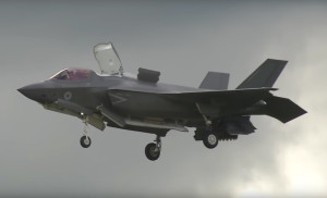 FRIDAY FLYING VIDEO: Farnborough F-35