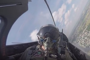 FRIDAY FLYING VIDEO: PAF JF-17