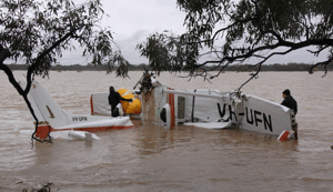 ATSB INVESTIGATION REPORT: Cessna 172N collision with water June 21 2010