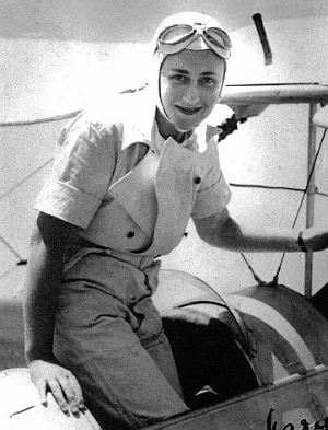 Gertrude 'Mac' McKenzie: Forgotten aviation pioneer honoured