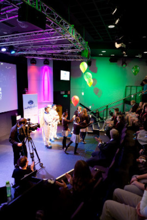 Questacon launches students on zero-gravity journey of discovery