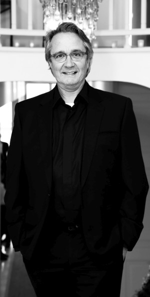 Retail icon: Robby Ingham
