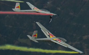FRIDAY FLYING VIDEO: Red Bull Gliders
