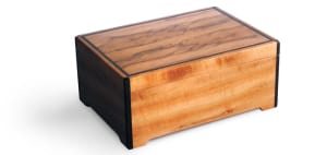Jules&rsquo; Box