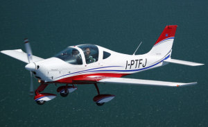 Tecnam Certifies Variable-pitch P2002
