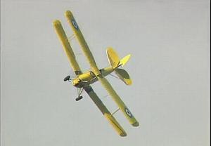 FRIDAY FLYING VIDEO: Tiger Moth Aeros in NZ