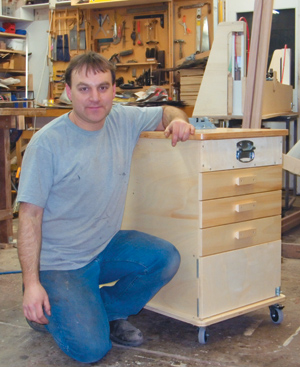 Build a Mobile Tool Cart