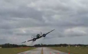 FRIDAY FLYING VIDEO: Low Pass at Sun 'n Fun