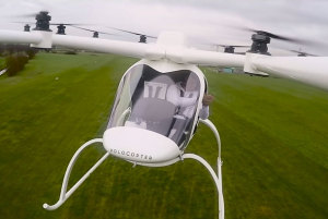 FRIDAY FLYING VIDEO: Volocopter