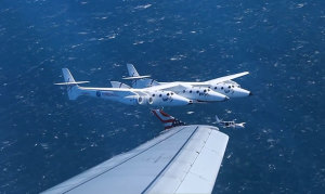 FRIDAY FLYING VIDEO: White Knight Formation