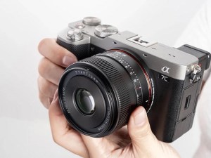 TTArtisan announces cut-price 40mm f/2 lens