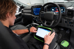 Global meeting highlights new challenges for automotive workshops 