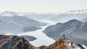 Video: Silent Hiking in New Zealand for 7 days