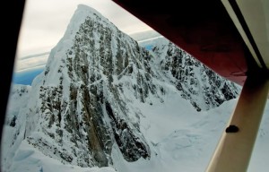 FRIDAY FLYING VIDEO: A Floatplane in Alaska
