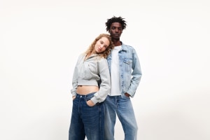 Gap adds Australian website to local channel mix