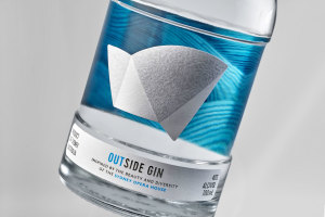 Twin gin act in custom packaging for Sydney icon 