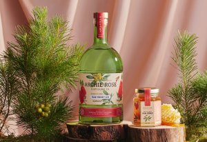 Gin straight from the beehive