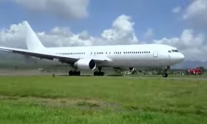 FRIDAY FLYING VIDEO: Arusha B767