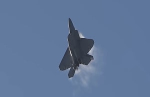 FRIDAY FLYING VIDEO: Raptor at Avalon