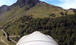 FRIDAY FLYING VIDEO: Landing en Piste