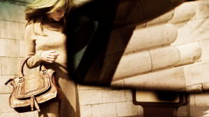 David Jones takes small step into e-tail