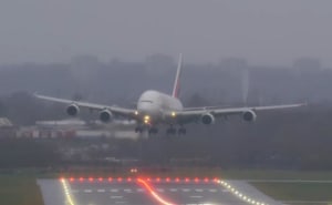 FRIDAY FLYING VIDEO: Landing in Ciara
