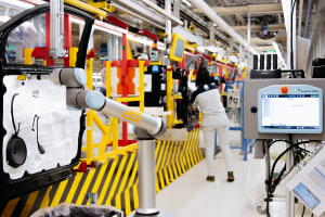 Benefits of cobots for larger companies