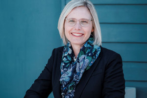 Munro returns as Schneider president 