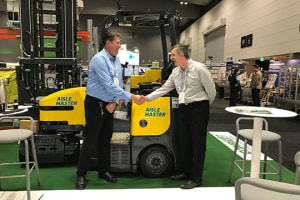 Pedestrian reach stackers in the spotlight