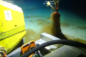 CSIRO says ocean floor "a reservoir" of plastic