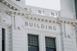 Energy supply problem stalls building renovations 