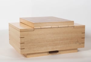 Making a dowel hinged box