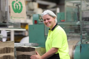 Woolworths, Detpak: local manufacturing in the bag 
