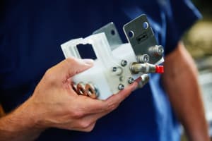 Tetra Pak launches dry lubrication kit for packaging lines