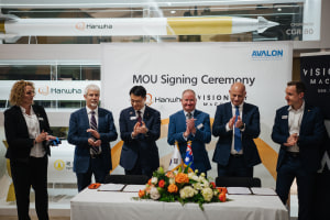 HDA, Visionary Machines and Hanwha Systems sign contract