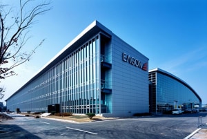 High performing vacuum glass 