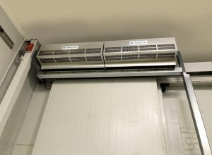  Industrial air curtains made of steel