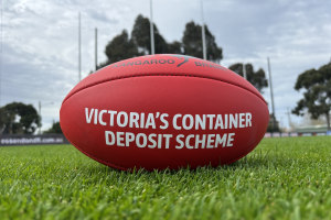 CDS Vic and SEA team up for sport recycling